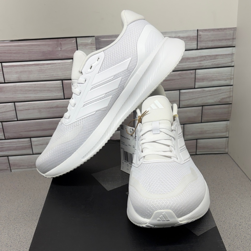 New Adidas Run Falcon 5 Men’s size 9   White Sneakers - Picture 4 of 8